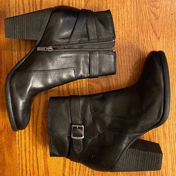 EUC Frye Short Riding Boots, Black